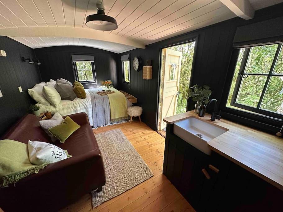 Cornwall Woodland Shepherd'S Hut - Dennis Hut Bodmin Bagian luar foto